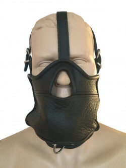 Maske Mundknebel und integrierte Halsfessel